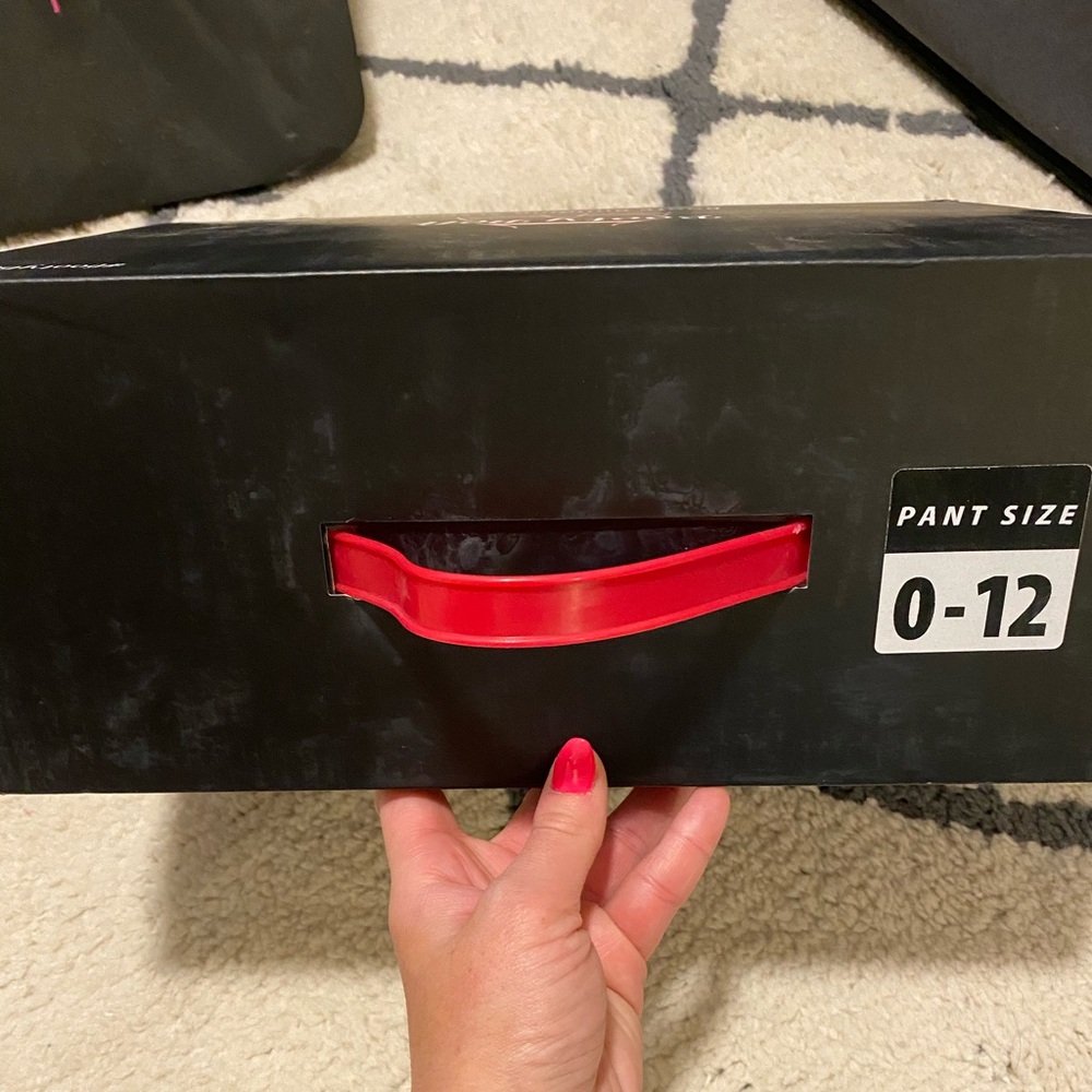 Booty Belt - Picture 2 of 13